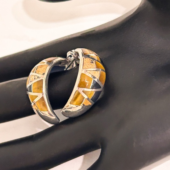 Vintage Témé Sterling Silver Inlay Hoop Pierced Earrings Heavy Sterling Silver - Picture 9 of 16